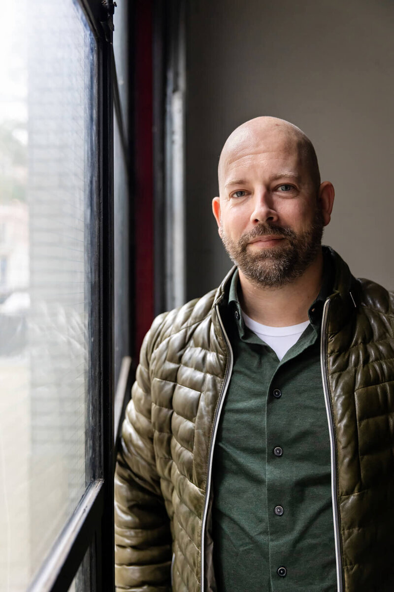 Studio Paoline Kruijssen - portfolio zakelijke personal branding fotografie - Roland NIelen Consultancy - 34