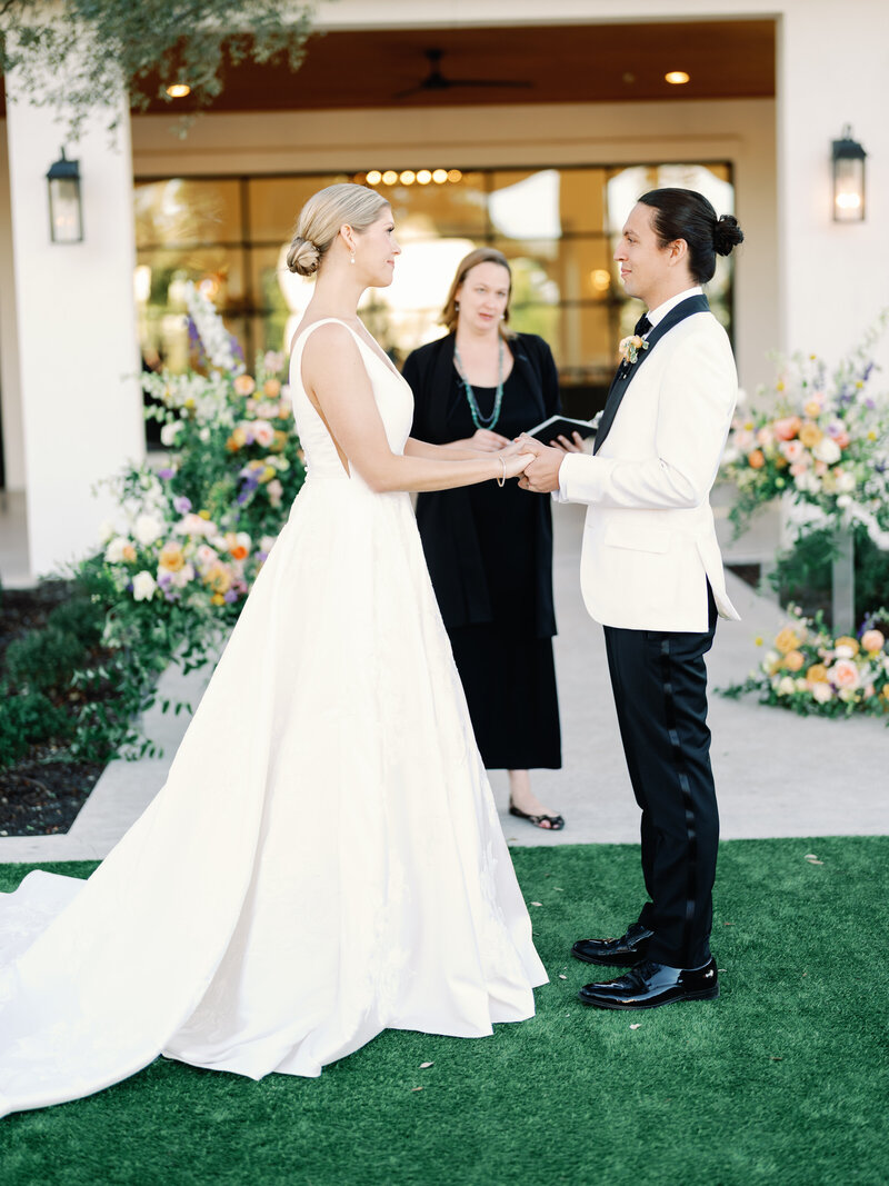 Paige-vaughn-photo-the-arlo-ceremony
