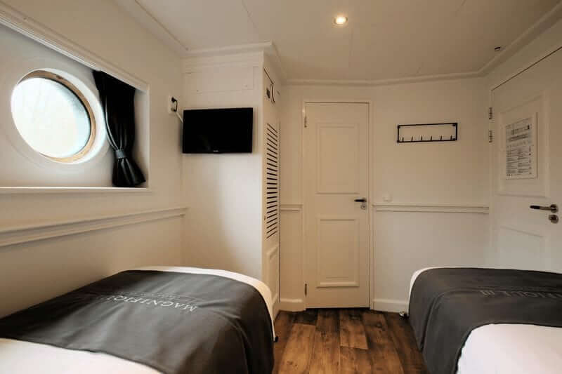 Magnifique_3_cabin_twin_6