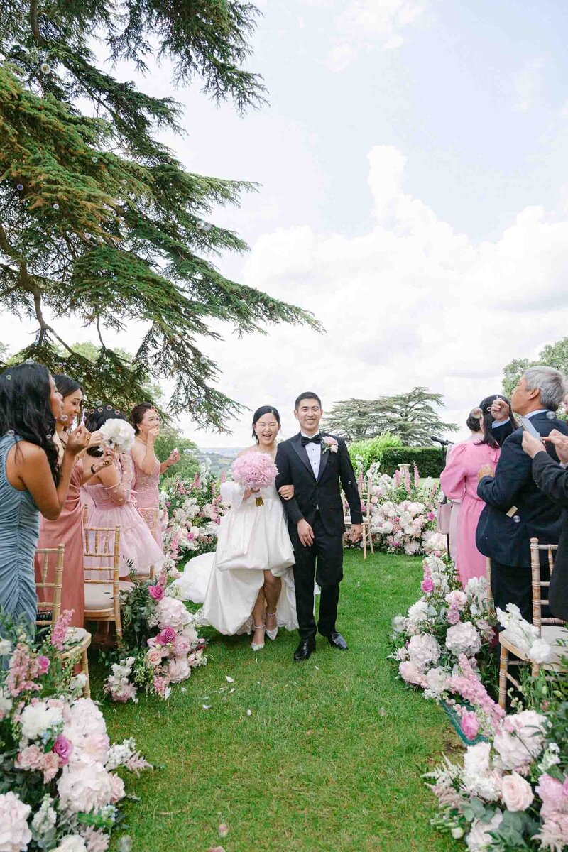 hedsor-house-wedding-lavish-garden-ceremony-aurelia-allen-45