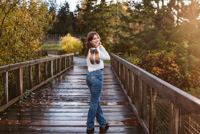 Liz Senior 25-9831