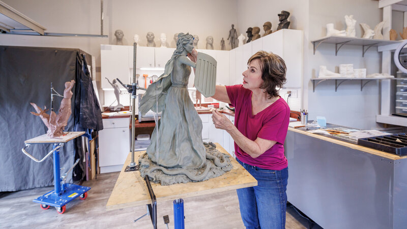 h.bts.Laurie-Barton_sculpture-shoot0267-scaled