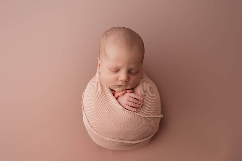 ARP NEWBORN STUDIO POSED EVERLY 15