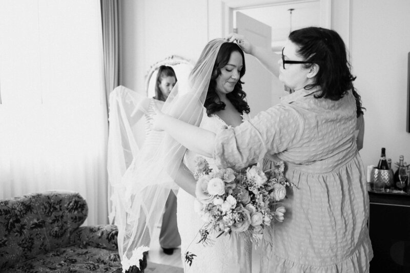 wedding-prep-maison-de-la-luz-1