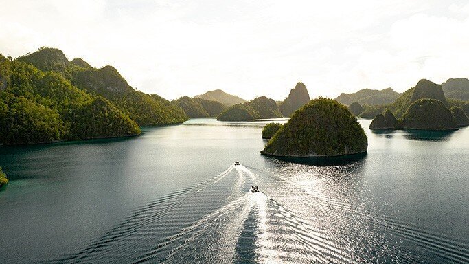 Travel adventure, Aqua Expeditions, Yacht Sailing in Raja Ampat