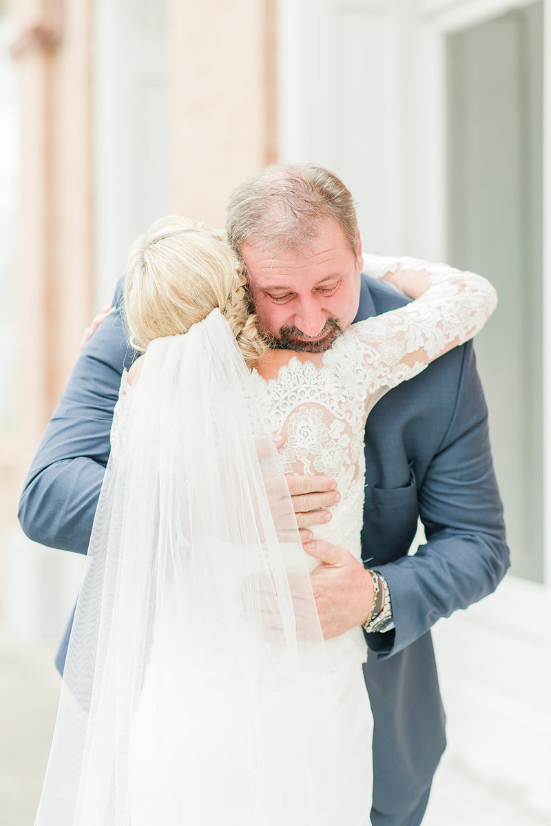 The-Grand-Opera-House-Crowley-Louisiana-Wedding_11