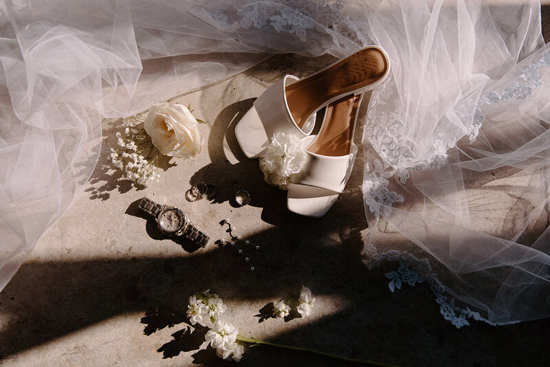 leah-matthias-wedding-preview-taylorraephotofilm-1_websize