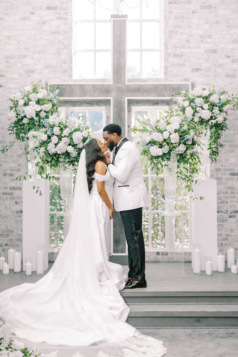 pedestal floral arrangements
