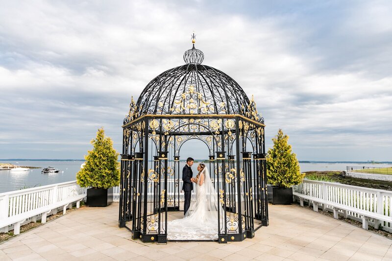 emma-cleary-new-york-nyc-wedding-photographer-videographer-venue-surf-club-on-the-sound-6