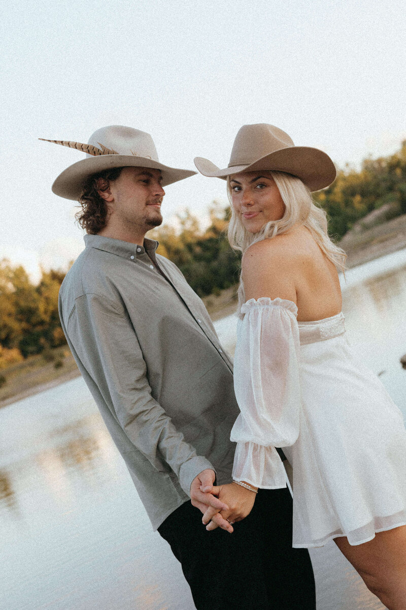 Analise & Caleb _ Oakes Quarry Engagement _ Megan Badia Photography35