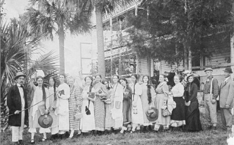 The Palm Mansion 1904 Estate