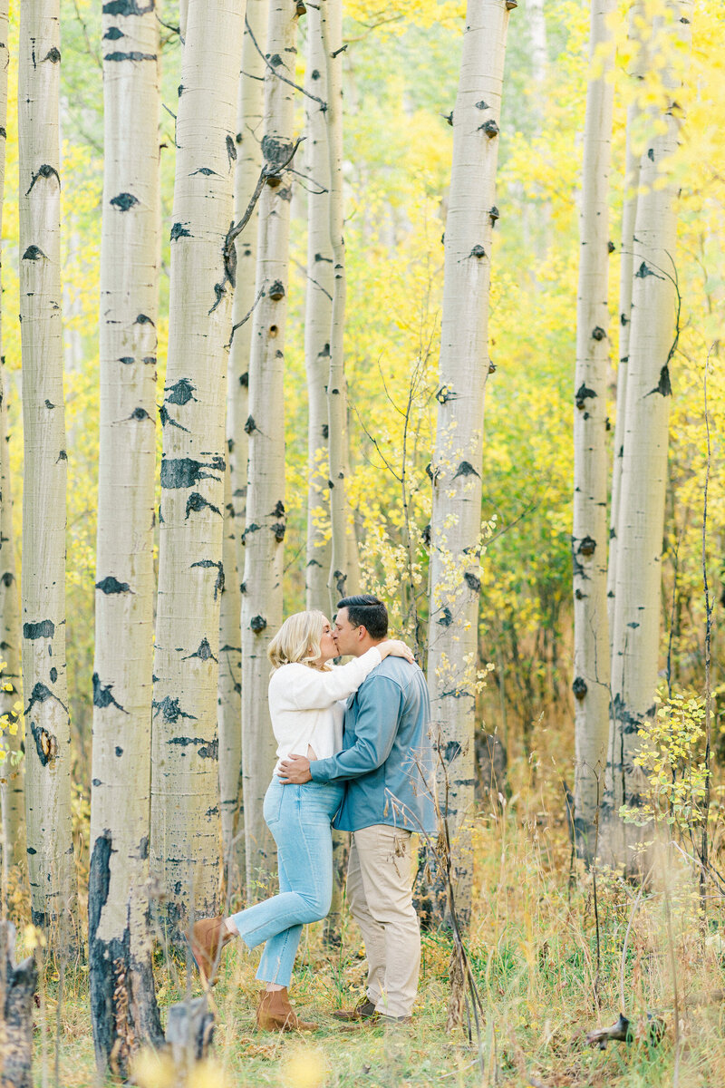 Breckenridge-Fall-Engagement-Photos-6