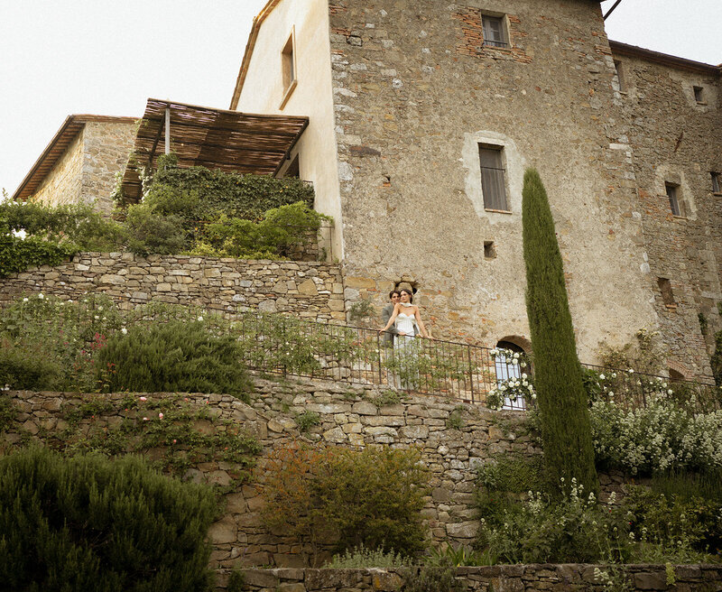 Monteverdi-Tuscany-welcome-dinner-wedding-photographer-209