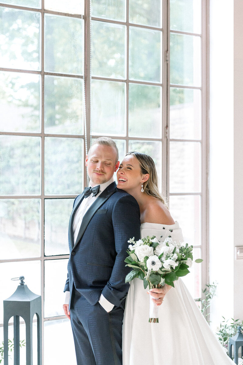 Beautiful intimate wedding at The Olde  Bar Philadelphia