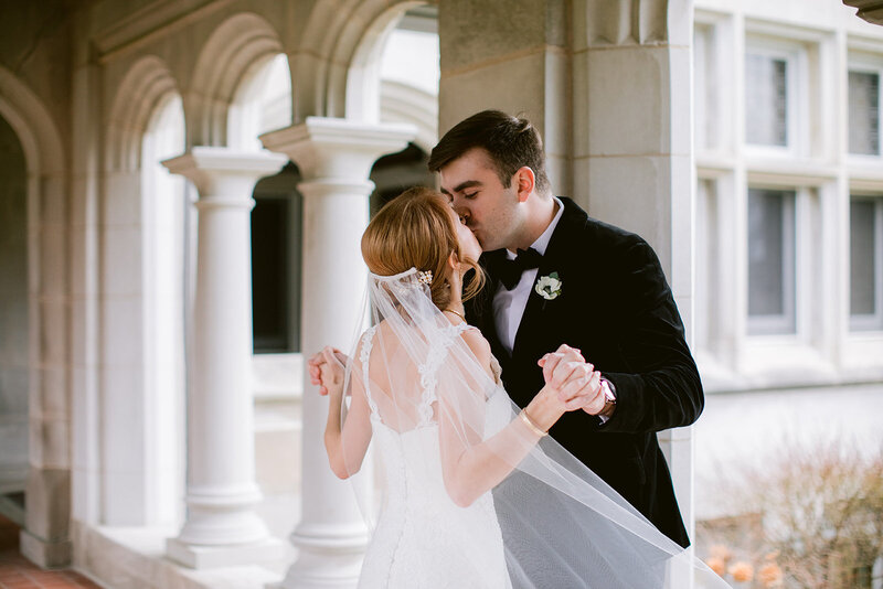 bride-and-groom-lily-reid-holt-memorial-church-lake-forest