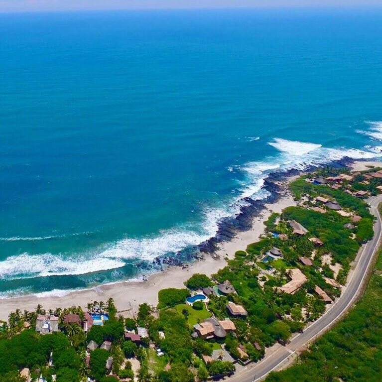 manzanillo-bay-767x767