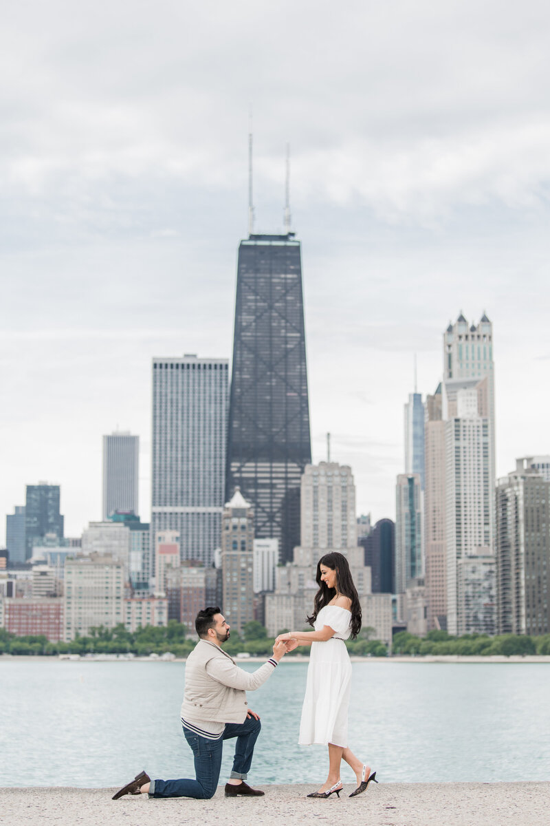 Chicago Wedding Photo at Wrigley Building