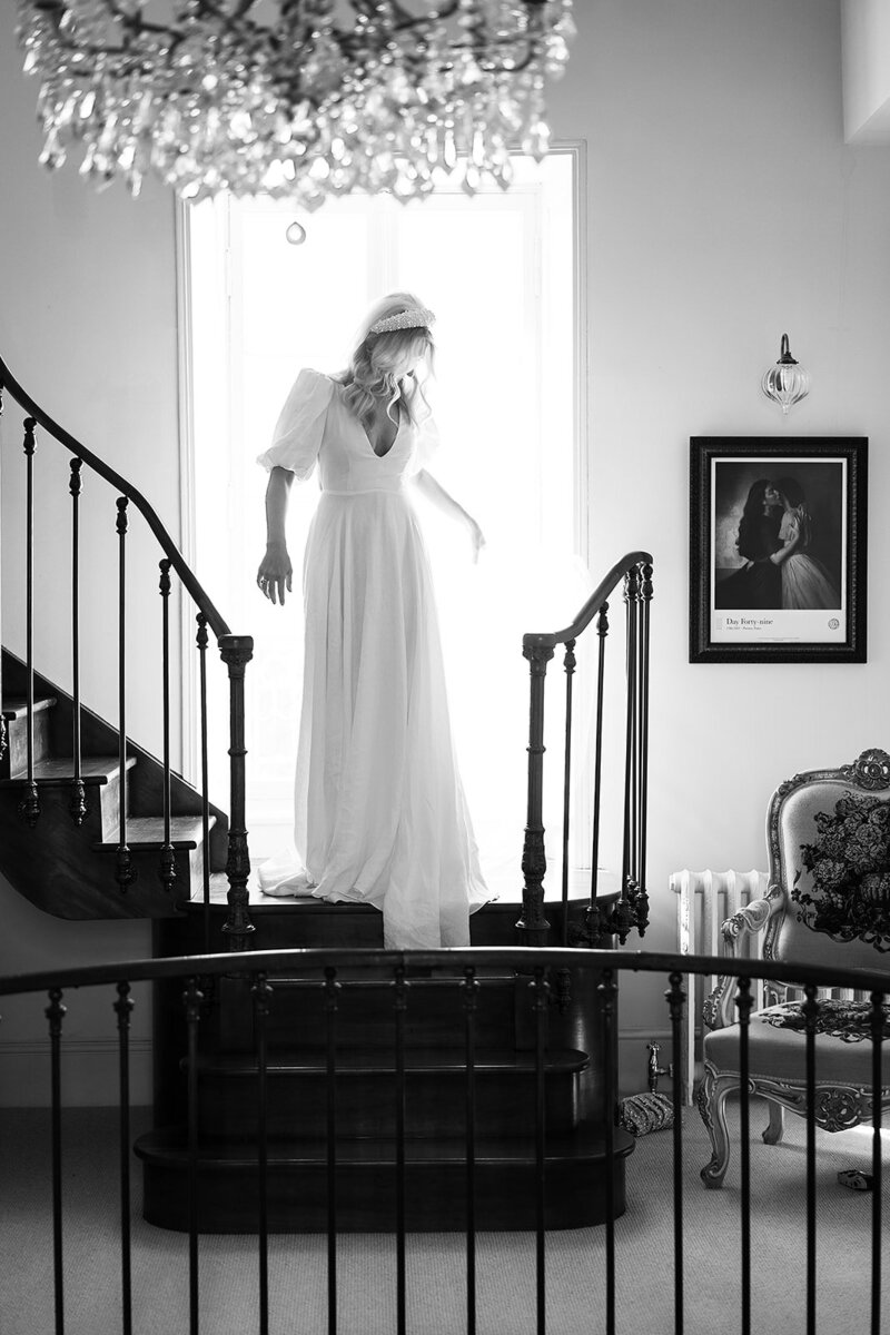 bride-on-staircase