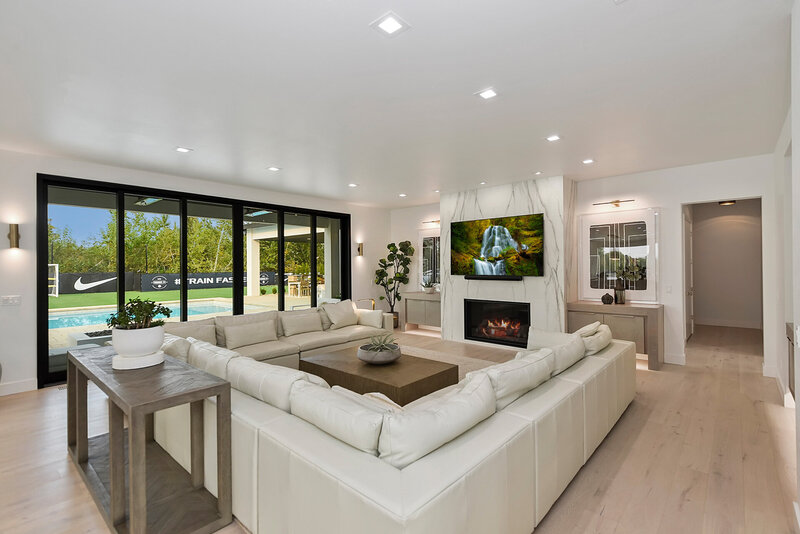 The-Axis-Modern-Thompson-Homes-Idaho-Luxury-Custom-Home-Builder-14