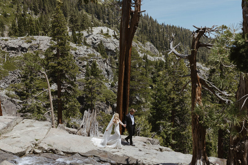 summer-lake-tahoe-elopement-69-2048x1366