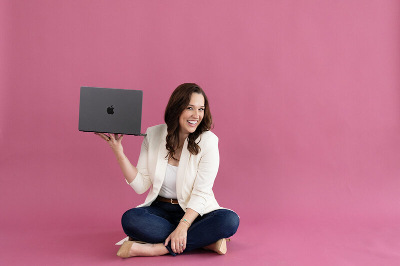 Owner of Speak Social Agency in Nashville, Tennessee