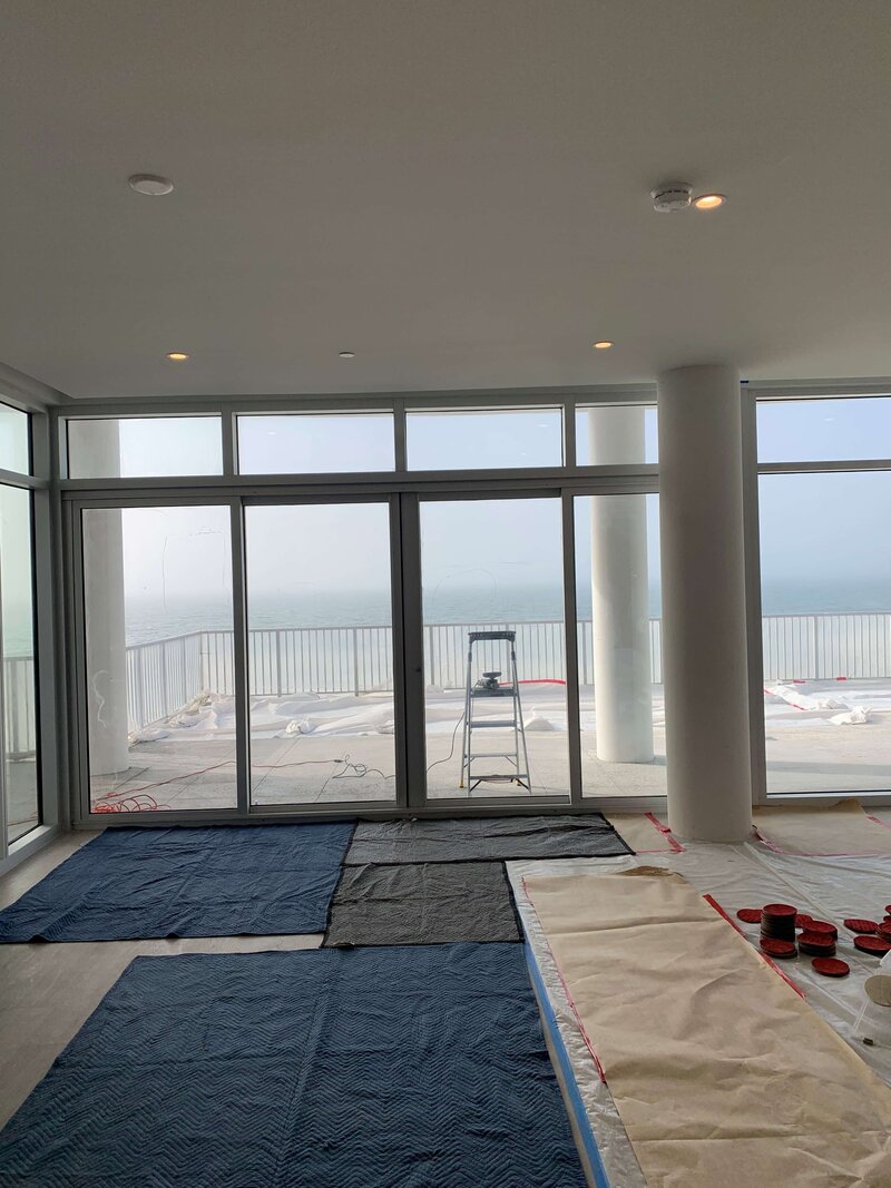 Removing scratches in glass window