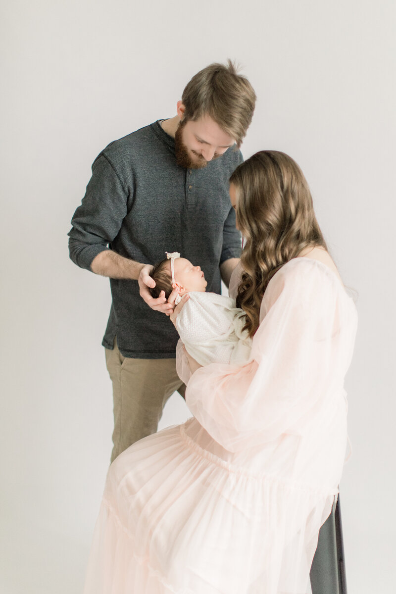 WendyGruselle_Milwaukee_WI_Newborn_Photographer_N_Family-11