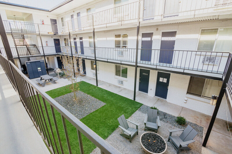 10 S Emerson-The Quad-Courtyard-010