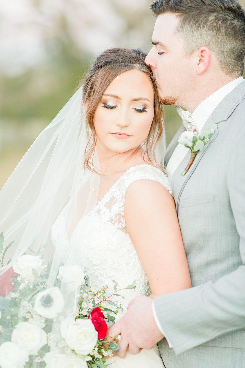 Warehouse-Event-Center-Rayne-Wedding-Photographer_32