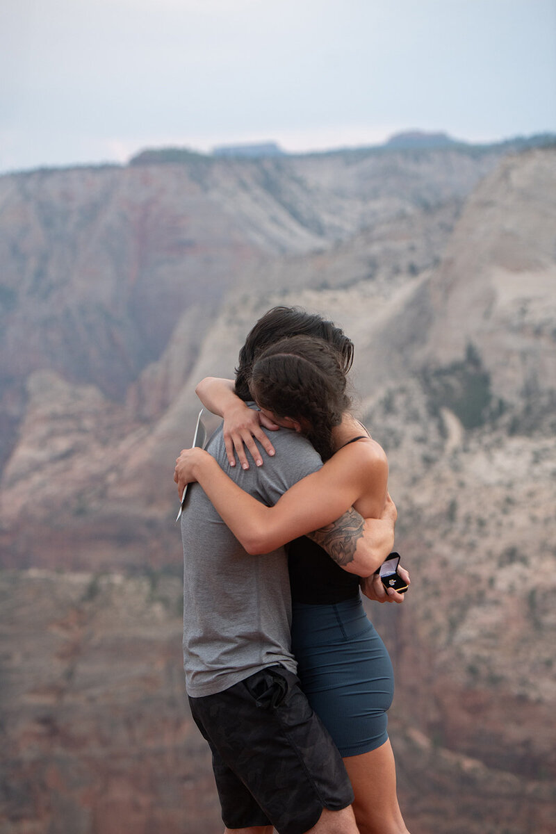 -observation-point-zion-national-park-secret-proposal-photographer-wild-within-us (5)