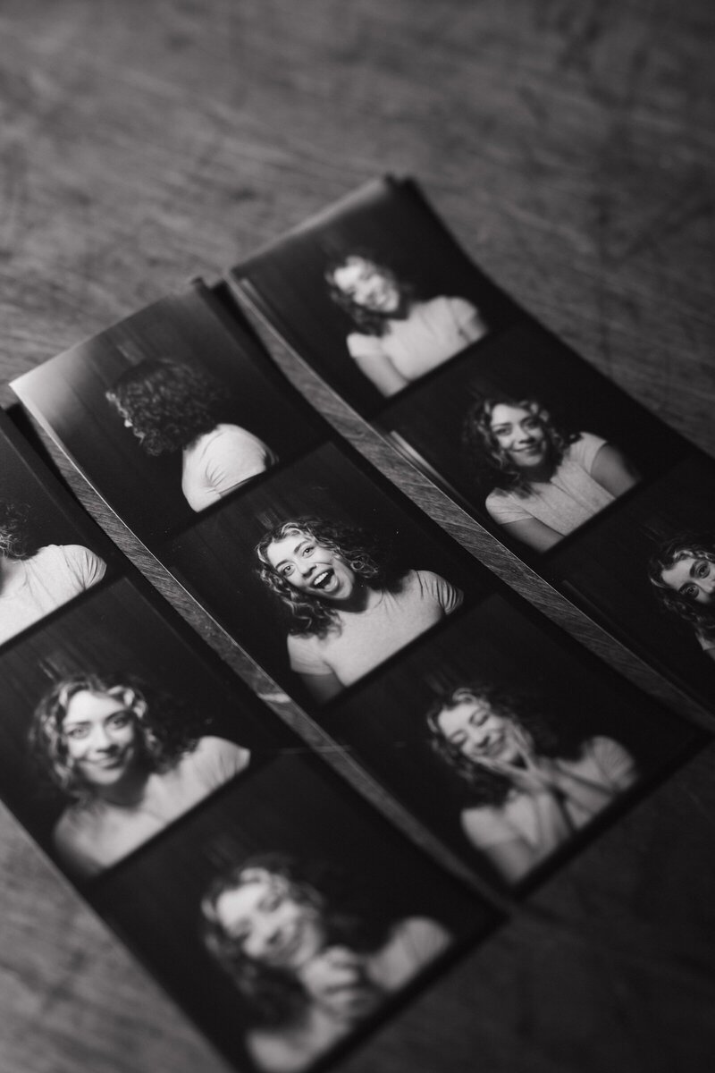 Film-style photo booth portraits by photographer in Puerto Rico

