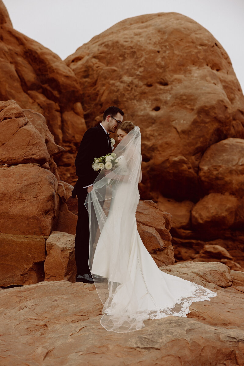 adventure-elopement-in-moab-utah3