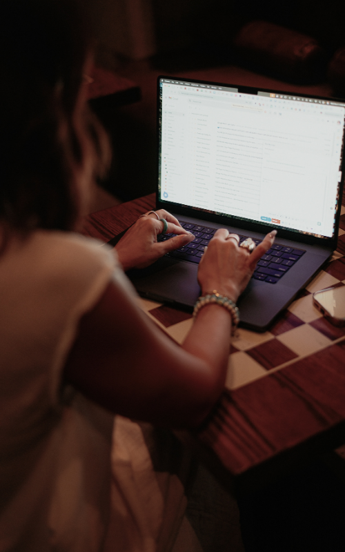 Sophie's senior session in ventura brunette girl leaning on grafitti wall