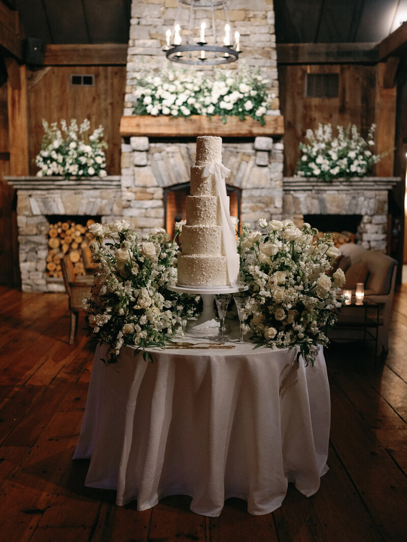 Gabie and Brad _ Old Edwards Inn _ Katie York1022