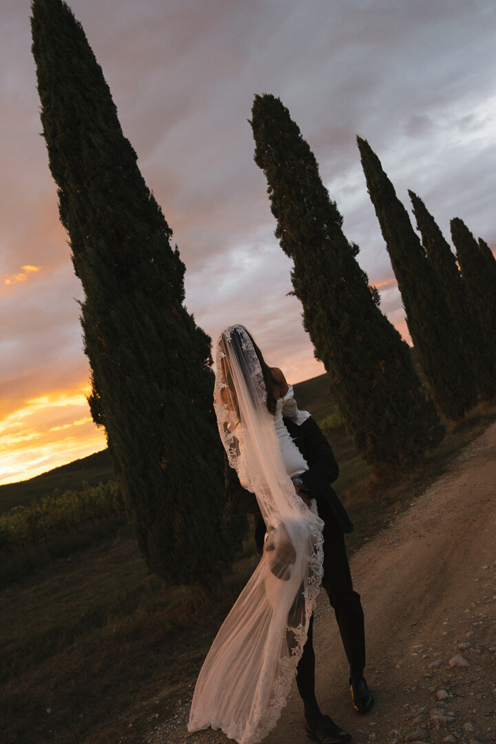 il-villino-farmhouse-italy-elopement-mimi-anthony-567