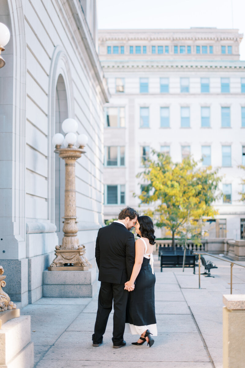 sarah-elizabeth-studio-ohio-wedding-photographer-cincinnati-noah-ally-engagement-session-sneak-peeks-2