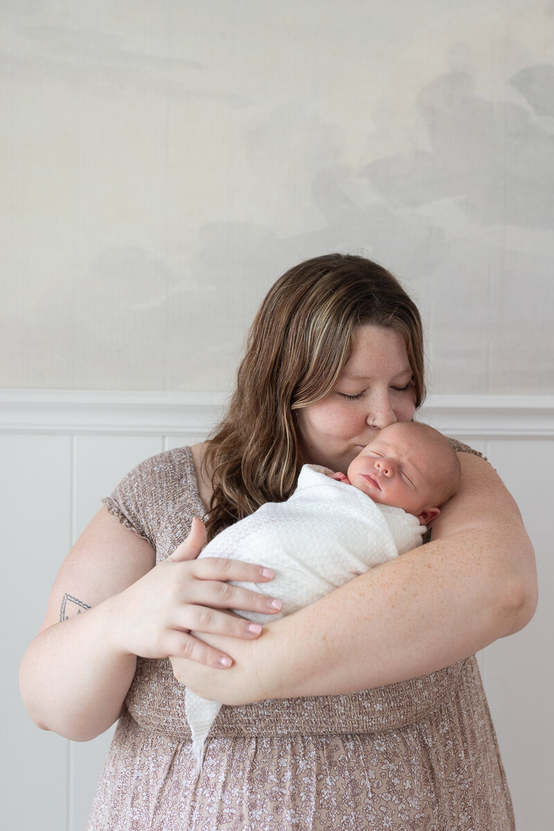 Studio newborn photography with Savvy Shoots Photography