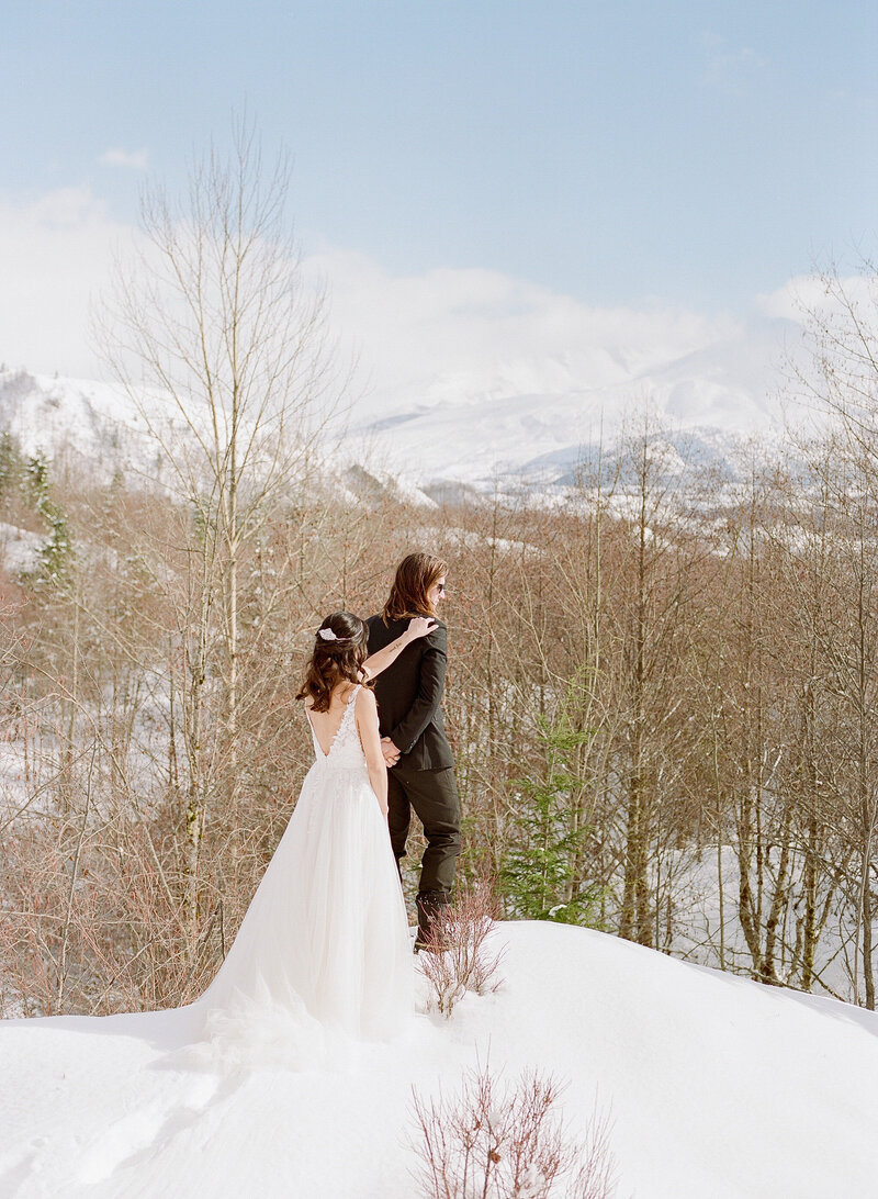 Stephanie and Trevor - Mount St Helens Elopement - Kerry Jeanne Photography (10)