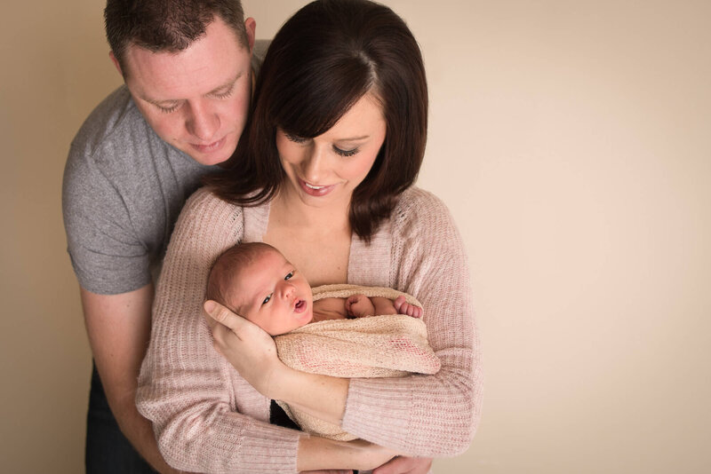 Fond du Lac Newborn Photo session  parents family photo | Glory Be Photography by Tara Bos