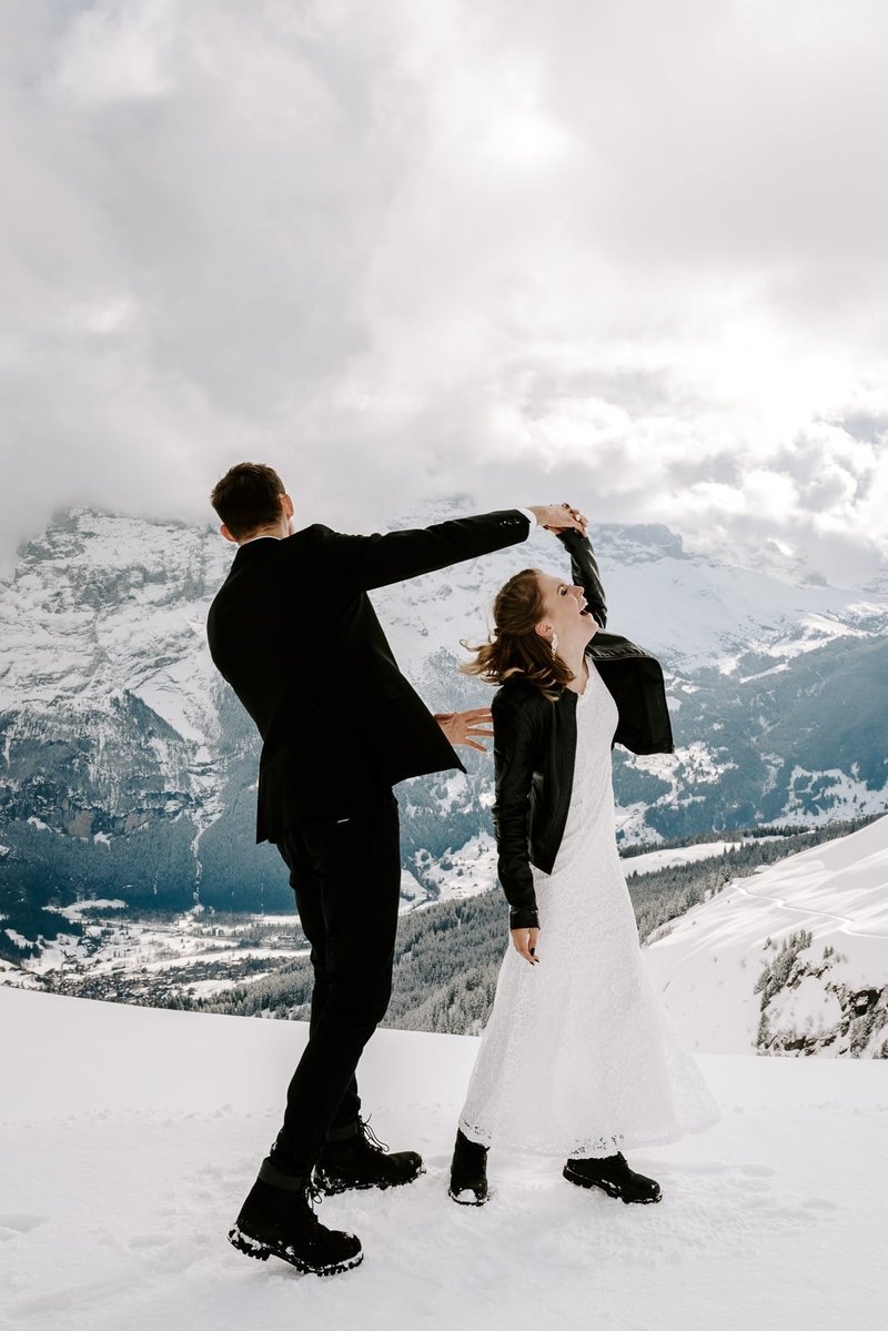 adventure elopement photographer