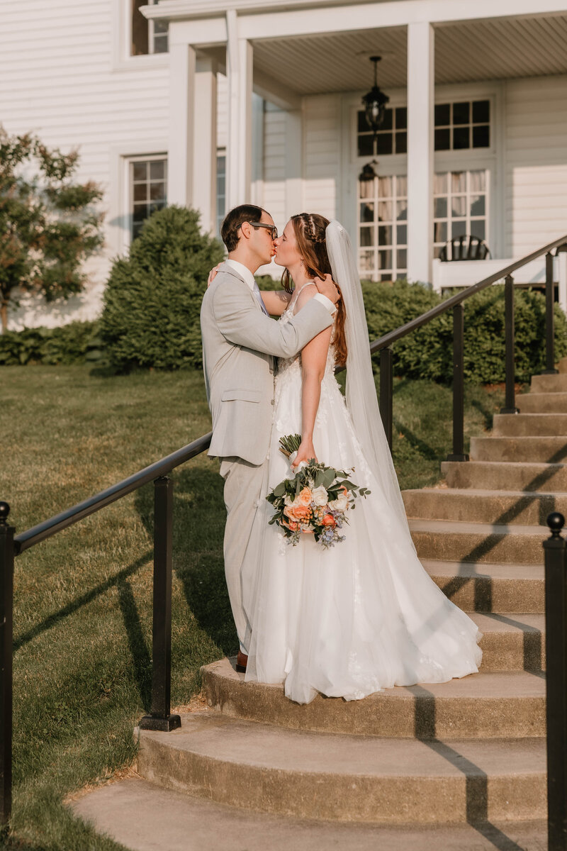 65-Makayla and Phillip - Wedding - Ann Arbor Michigan Photographer - Waldenwoods Howell