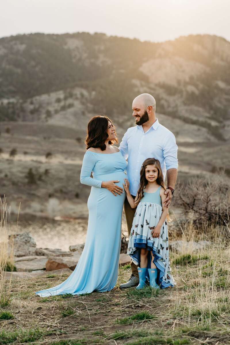Maternity & family  photographer located in Fort Collins Colorado, Horsetooth at sunset