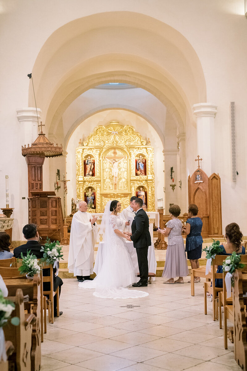 Hawaii church wedding photographer15