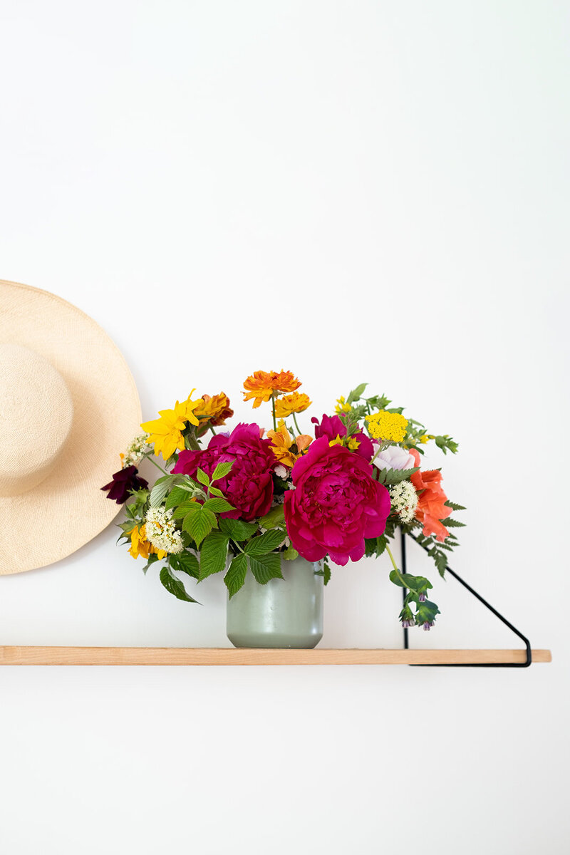 beehaven-floral-lifestyle-1