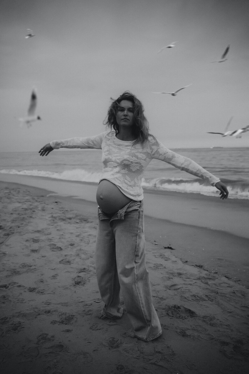 zwangerschapsshoot in katwijk op het strand