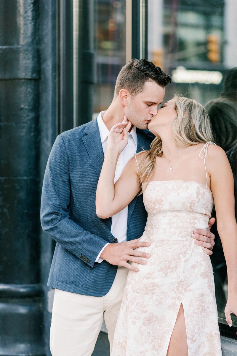 Classic Black-Tie Summer Wedding at the Detroit Institute of Arts Museum, the Premier Arts Museum in Michigan