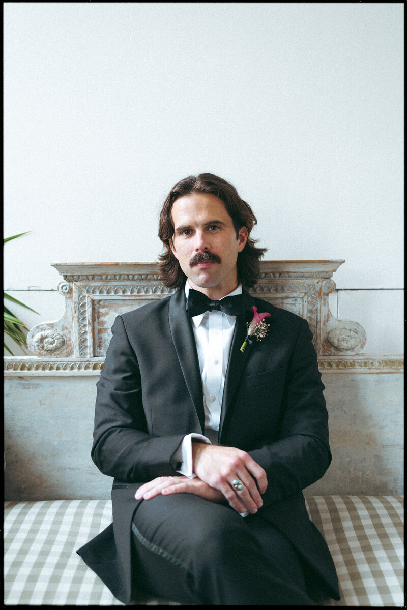 BRITBOUTONVINTAGEFASHIONWEDDINGEDITORIALPHOTOGRAPHER-5