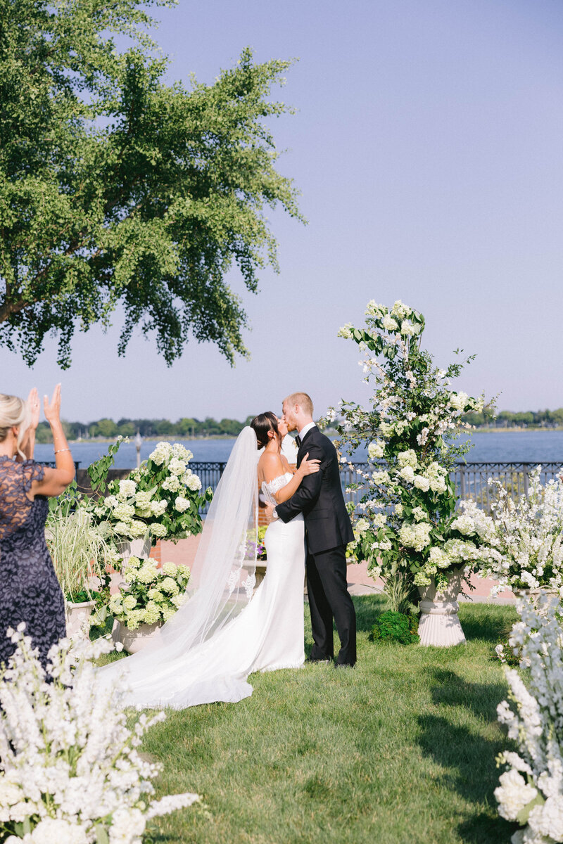 IconDetroitWedding_AllyandKyle_AliciaFrancesPhotography01 (866)