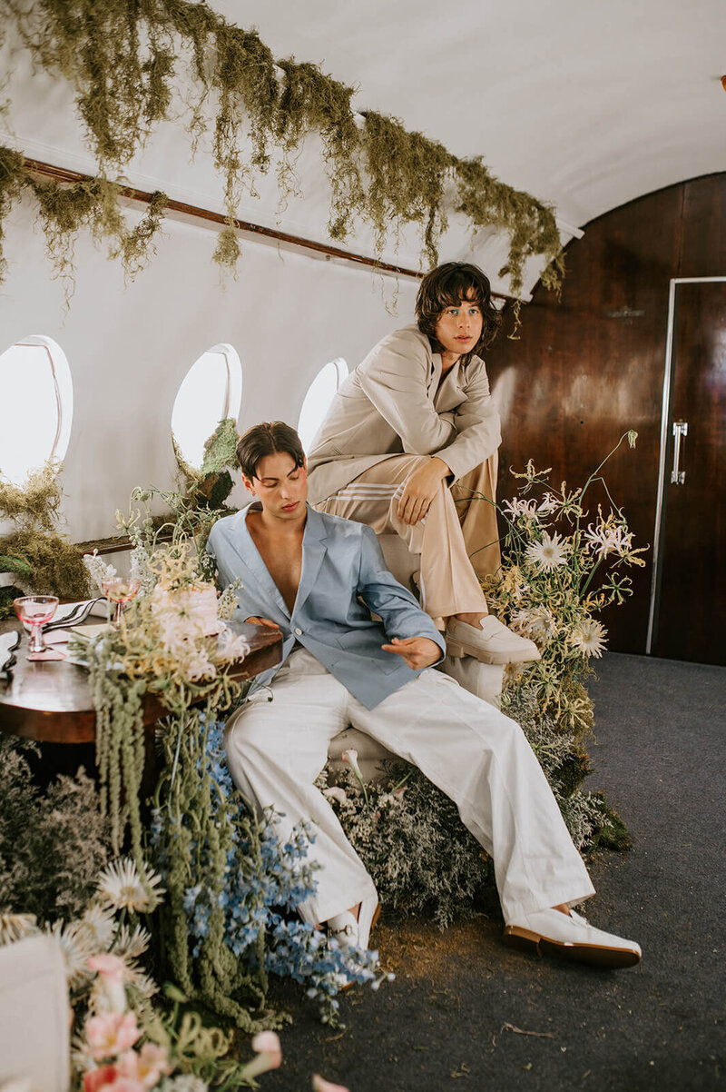 Grooms-with-flowers