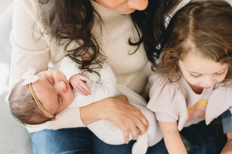 Blair-newborn-siblings-and-newborn-capitol-hill-dc
